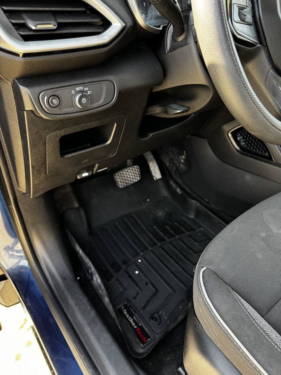 Used 2022 Chevrolet TrailBlazer LS AWD/4WD image 17