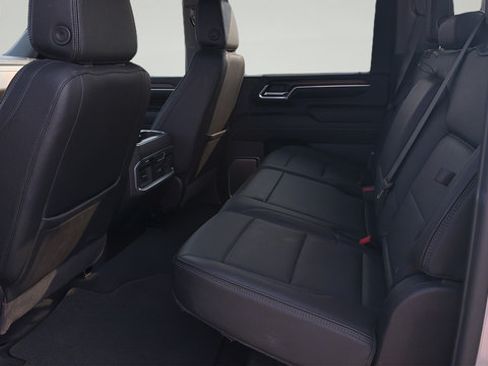 Used 2024 GMC Sierra 2500 Denali w/ Denali Reserve Package AWD/4WD image 14