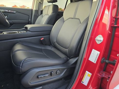 New 2025 Honda Pilot Touring image 27