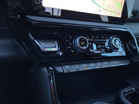 New 2026 GMC Sierra 2500 AT4 w/ AT4 Premium Plus Package image 22