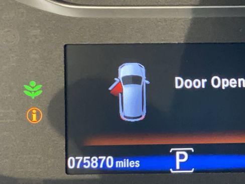 Used 2018 Honda Pilot Touring image 38