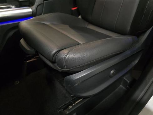 Used 2021 Mercedes-Benz GLA 250 4MATIC image 29