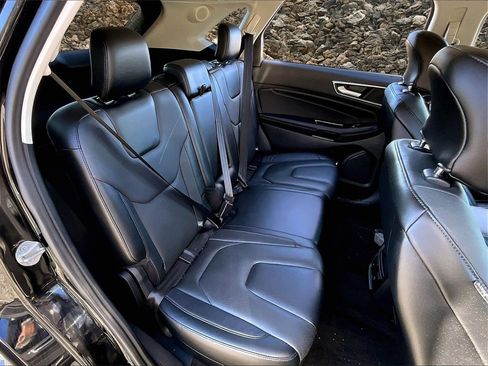 Used 2016 Ford Edge Titanium w/ Equipment Group 301A image 26