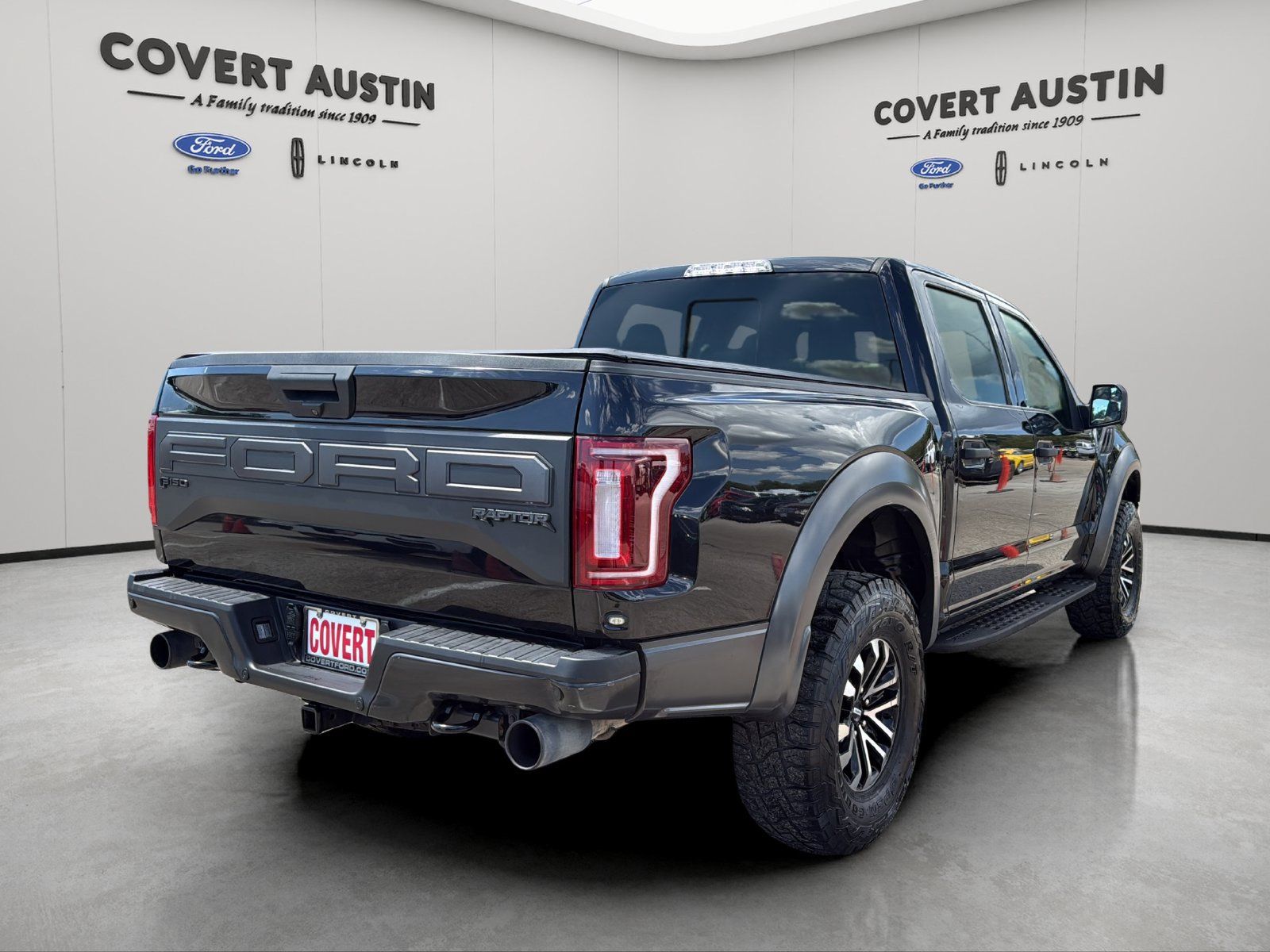Used 2019 Ford F150 Raptor w/ Equipment Group 801A Mid AWD/4WD image 5