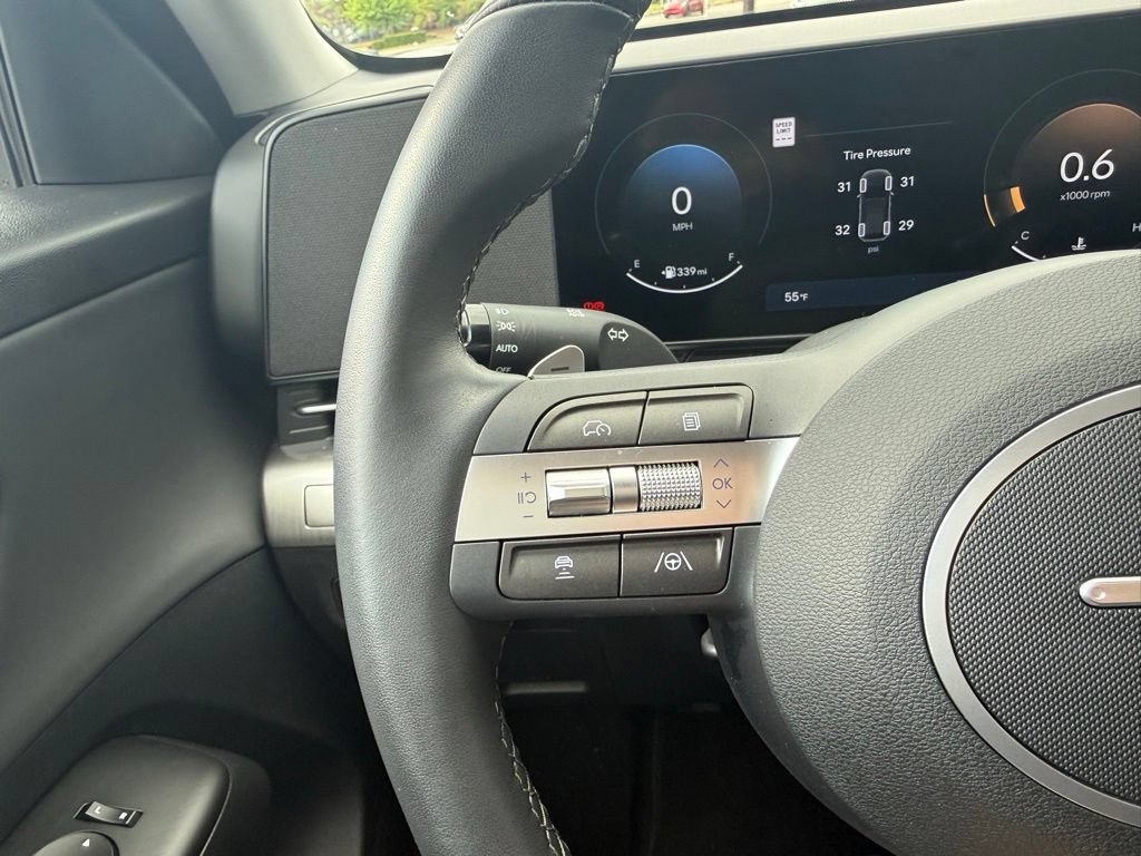 Used 2026 Hyundai Kona SEL Premium AWD/4WD image 23