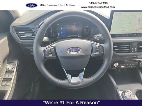 Certified 2024 Ford Escape SE FWD image 11