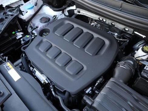 New 2026 Volkswagen Tiguan SE R-Line image 26