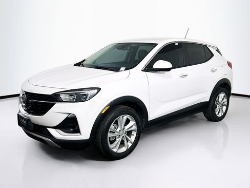 Used 2023 Buick Encore GX Preferred w/ Cold Weather Comfort Package FWD image 3