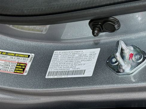 Used 2025 Honda Odyssey Touring image 16