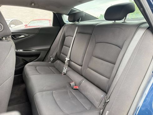 Used 2020 Chevrolet Malibu LT FWD image 22