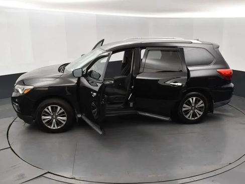 Used 2017 Nissan Pathfinder SV AWD/4WD image 7