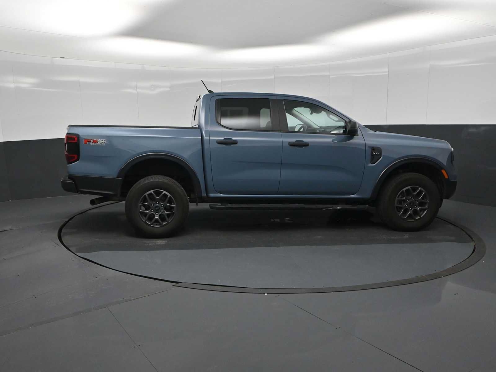 Used 2024 Ford Ranger XLT w/ FX4 Off-Road Package AWD/4WD image 9