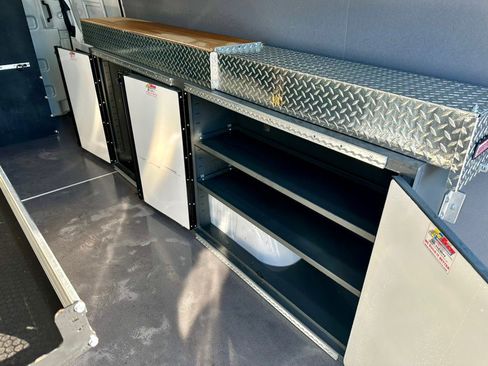 Used 2022 Mercedes-Benz Sprinter 2500 image 31