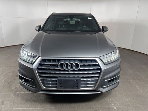 Used 2017 Audi Q7 3.0T Prestige image 2