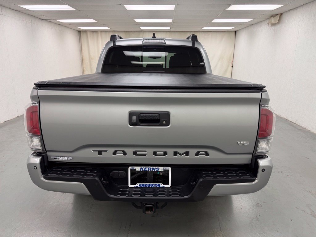 Used 2021 Toyota Tacoma TRD Off-Road w/ Technology Package AWD/4WD image 4