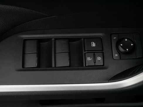 Used 2020 Toyota RAV4 XLE w/ XLE Grade Weather Package image 19