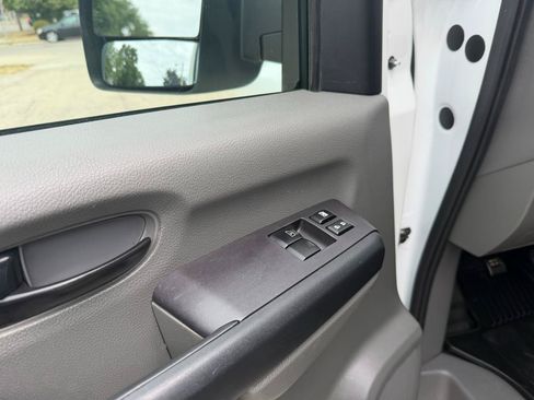 Used 2019 Nissan NV 1500 S RWD image 10
