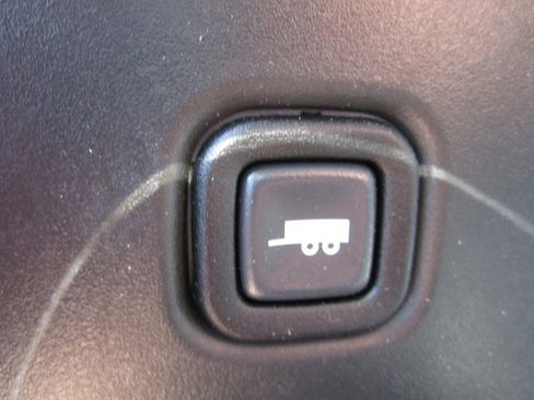 Used 2025 GMC Savana 3500 LT w/ LT Preferred Equipment Group RWD image 13
