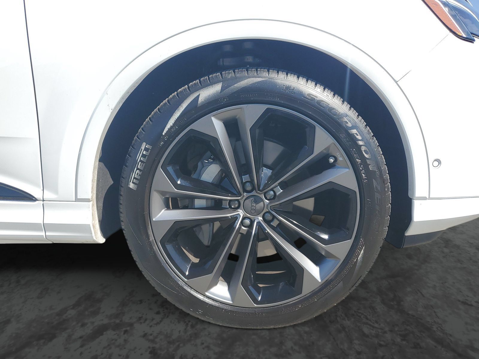 Used 2026 Audi Q7 3.0T Premium Plus w/ Premium Plus Package AWD/4WD image 6