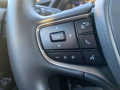 Used 2025 Lexus ES 350 w/ Premium Package image 19