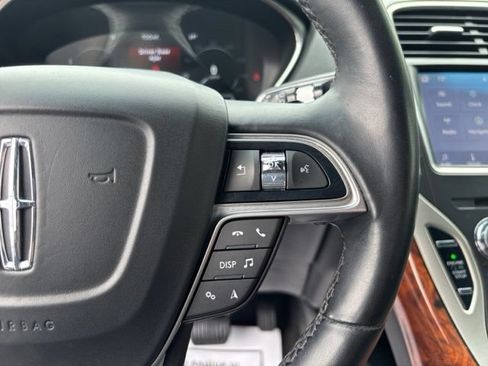 Used 2020 Lincoln Nautilus Reserve FWD image 15