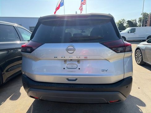 Certified 2023 Nissan Rogue SV FWD image 7
