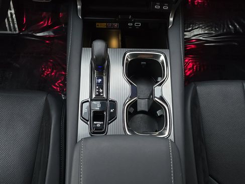 Used 2024 Lexus RX 500h F Sport w/ Convenience Package image 21