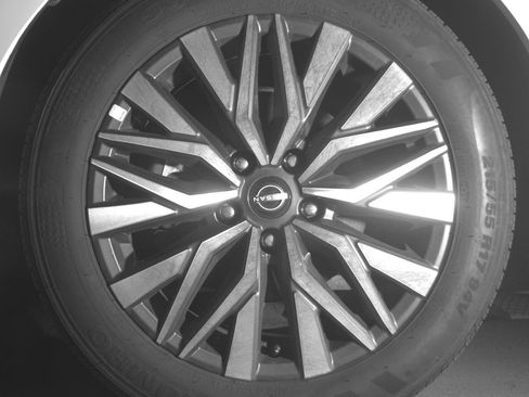 Used 2025 Nissan Altima 2.5 SV image 9