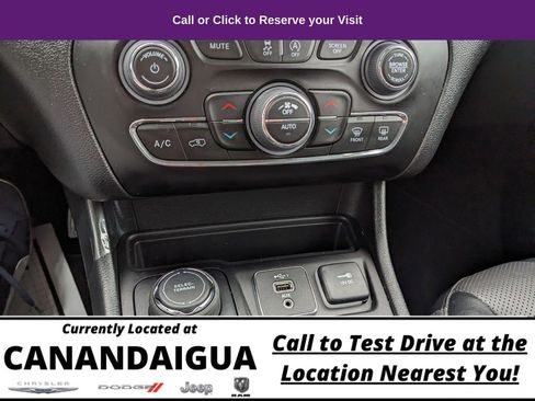 Used 2023 Jeep Cherokee Altitude Lux image 38