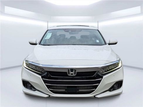 Used 2022 Honda Accord Touring image 9