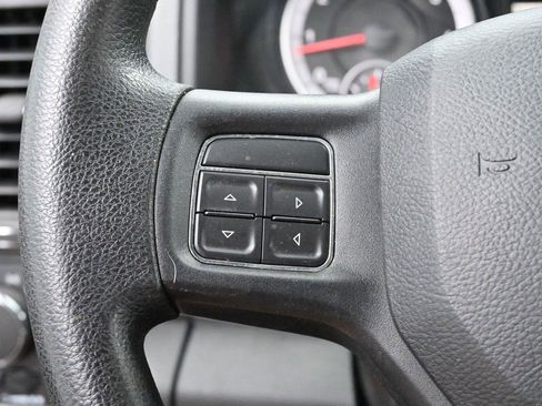 Used 2015 RAM 1500 Express AWD/4WD image 16