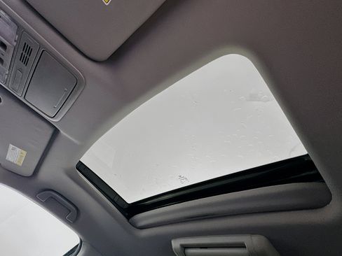 Used 2017 Honda Pilot Touring image 25