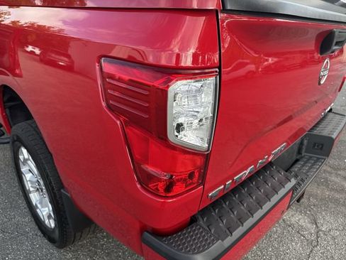 Used 2023 Nissan Titan SV w/ SV Convenience Package AWD/4WD image 33