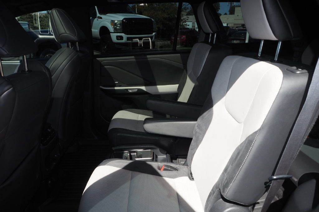 Used 2024 Lexus TX 500h AWD w/ Technology Package image 16