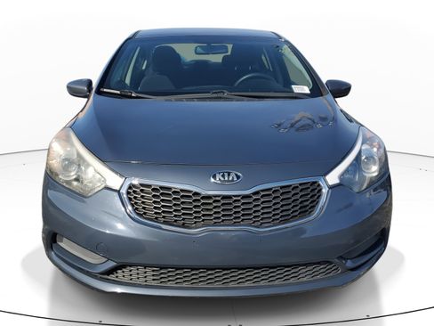 Used 2016 Kia Forte LX image 2