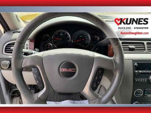 Used 2012 GMC Yukon SLT w/ SLT-2 Equipment Package AWD/4WD image 31
