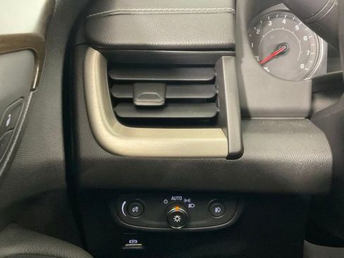 Used 2018 GMC Terrain Denali w/ Advanced Safety Package AWD/4WD image 20