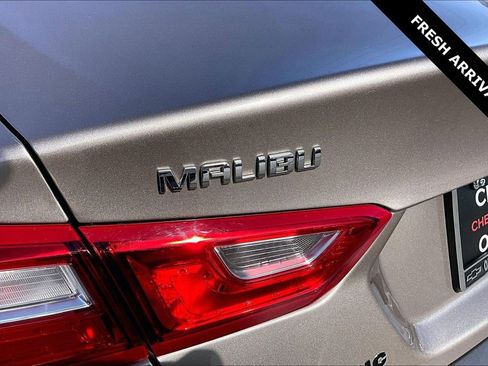 Used 2023 Chevrolet Malibu LT image 23