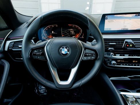 Used 2020 BMW 540i w/ Convenience Package RWD image 15