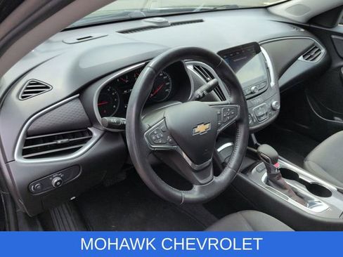 Used 2021 Chevrolet Malibu RS FWD image 8