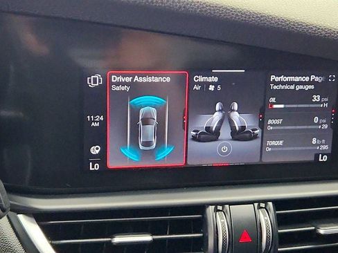 Used 2020 Alfa Romeo Giulia Ti w/ Active Blind Spot Package AWD/4WD image 20