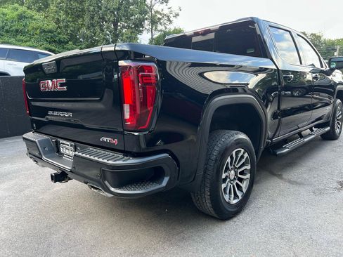 Used 2021 GMC Sierra 1500 AT4 w/ Technology Package AWD/4WD image 8