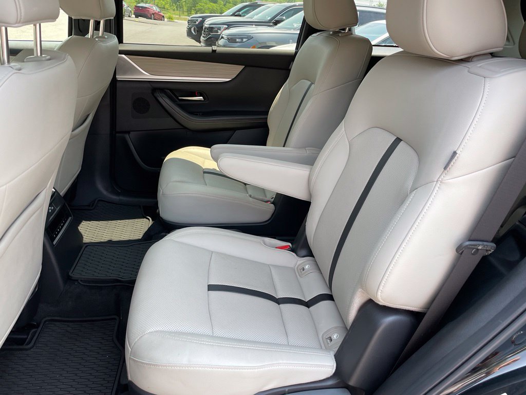 Used 2024 MAZDA CX-90 3.3 Turbo w/ Preferred Plus AWD/4WD image 8