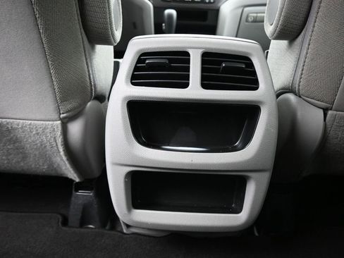 Used 2017 Honda Pilot LX image 32