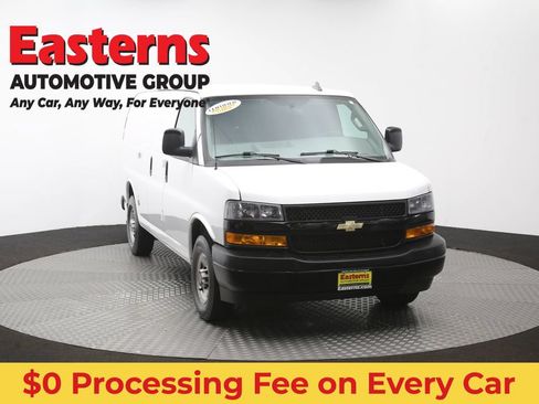Used 2021 Chevrolet Express 2500 RWD image 43