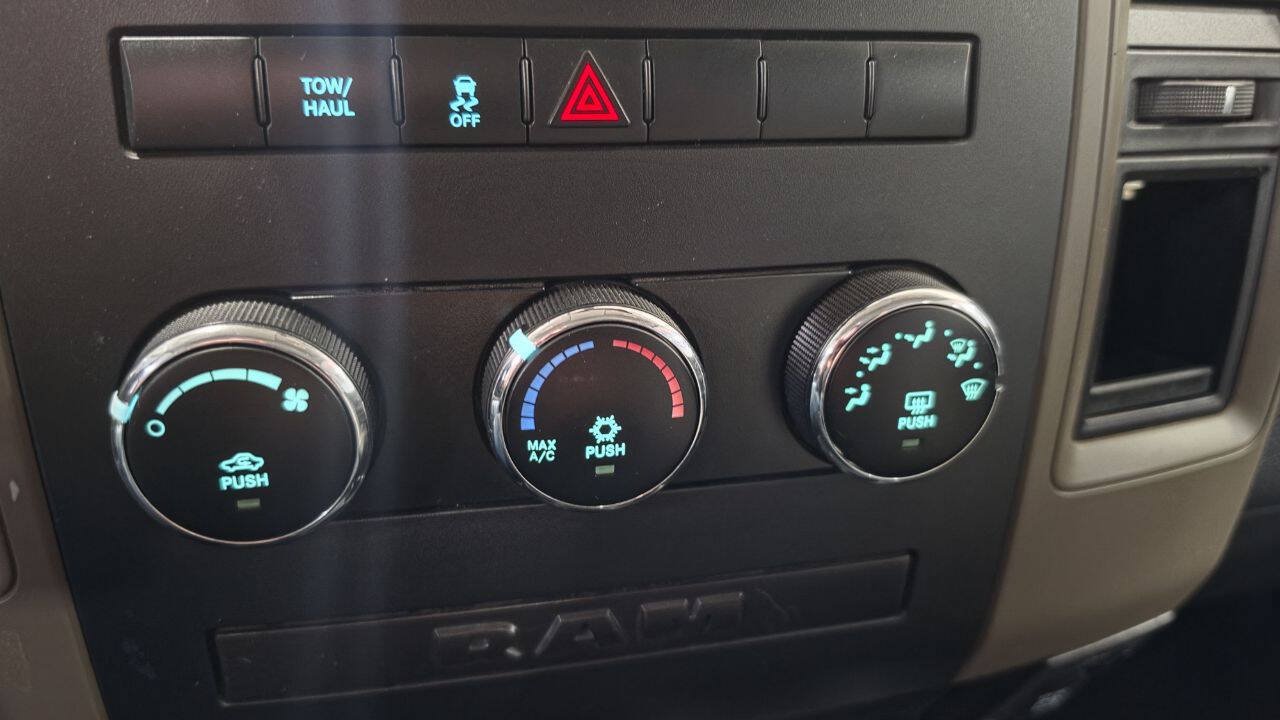 Used 2012 RAM 1500 Express w/ ST Popular Equipment Group AWD/4WD image 34