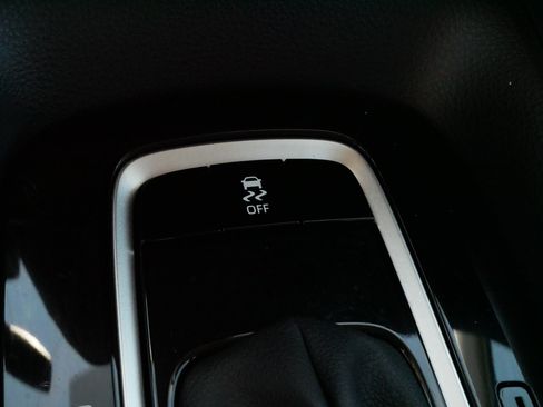 Certified 2026 Toyota Corolla LE FWD image 28