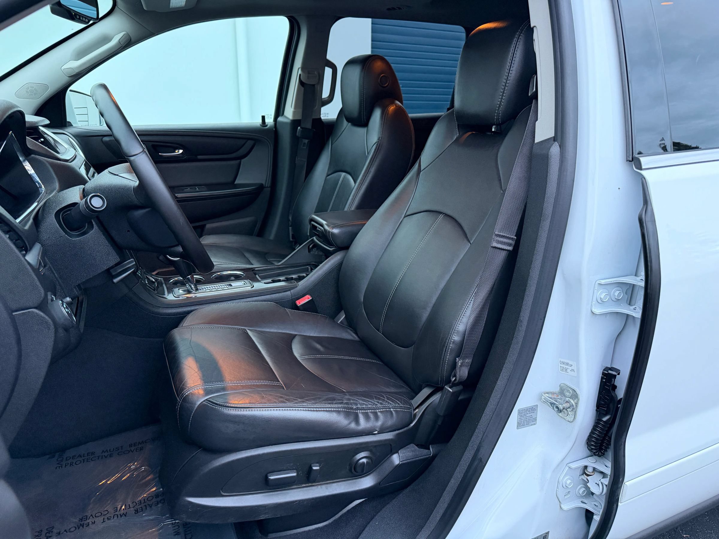 Used 2017 Chevrolet Traverse LT AWD/4WD image 8