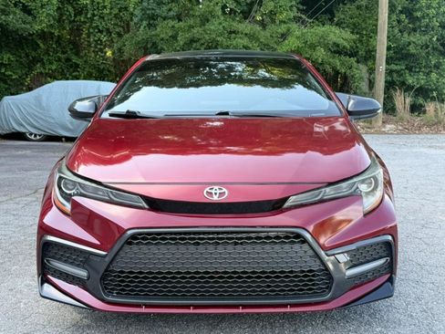 Used 2022 Toyota Corolla SE FWD image 2