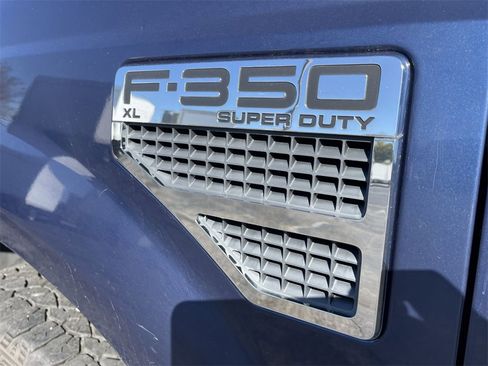 Used 2008 Ford F350 XL image 6